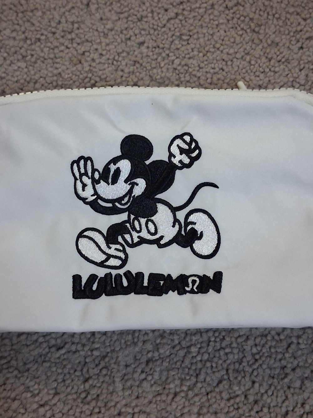 lululemon athletica X Disney Mickey Mouse In Motion 1L 5x8